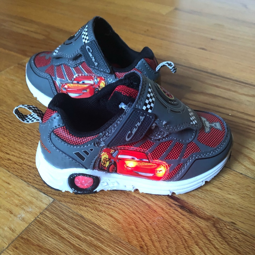 Disney Pixar Cars Lightning McQueen light up shoes